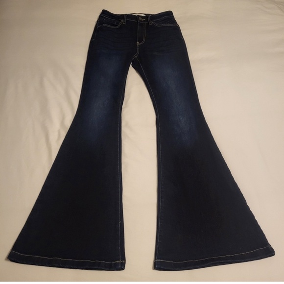 KanCan Mid Rise Frayed Hem Dark Stone Wash Jean Shorts